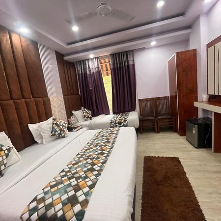 Hotel Embassy Near Rk Ashram Metro Нью-Делі Екстер'єр фото