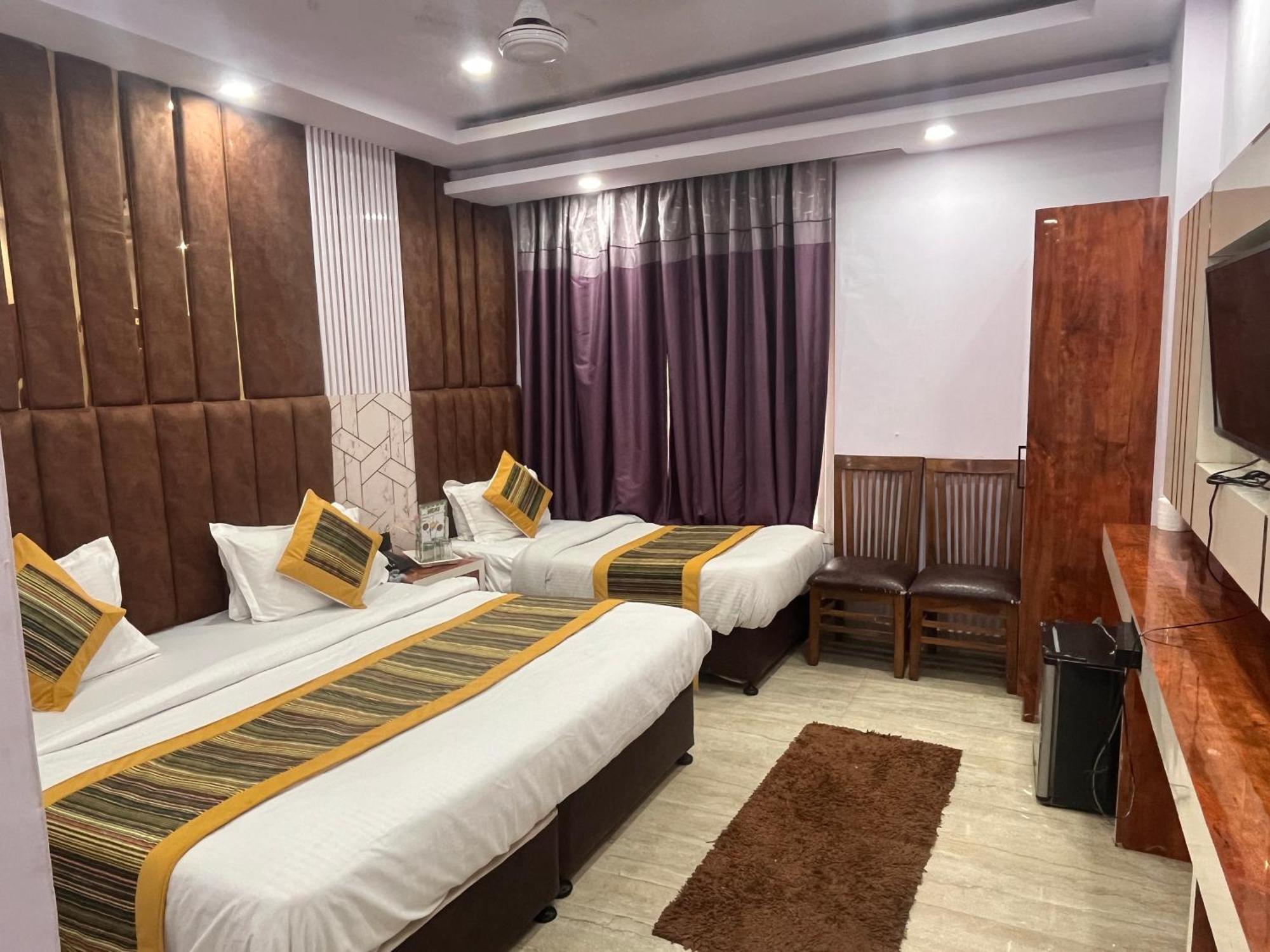 Hotel Embassy Near Rk Ashram Metro Нью-Делі Екстер'єр фото